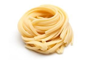 Паста Лінгвіні - Linguine фото
