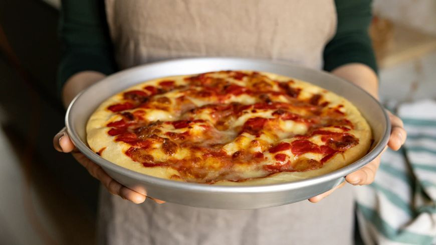 Велика форма для піци Marcato Round Pizza Pan 30 см TEG-CP30-CLS фото