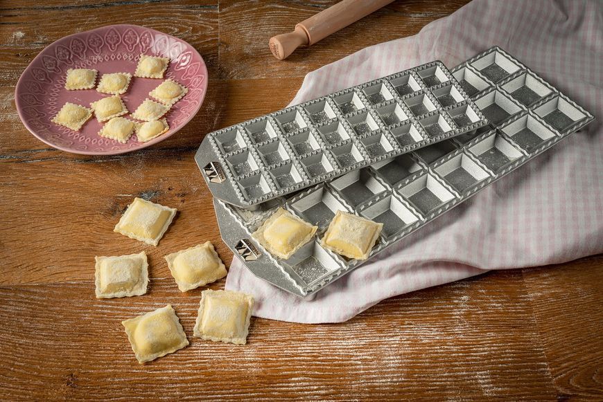Італійська равіольниця Marcato Ravioli Tablet Squared 35x35мм - 24шт RA-Q35X24-CLS фото