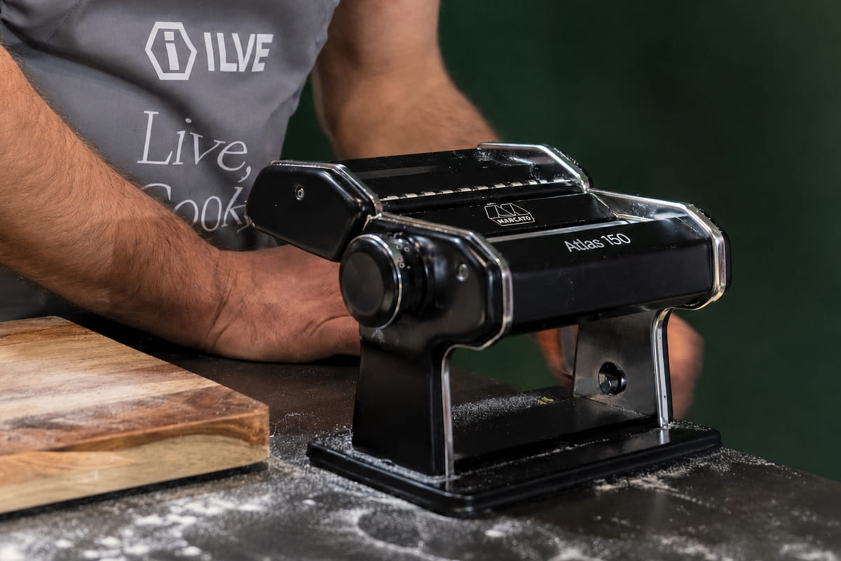 Чорна локшинорізка Marcato Atlas 150 Black