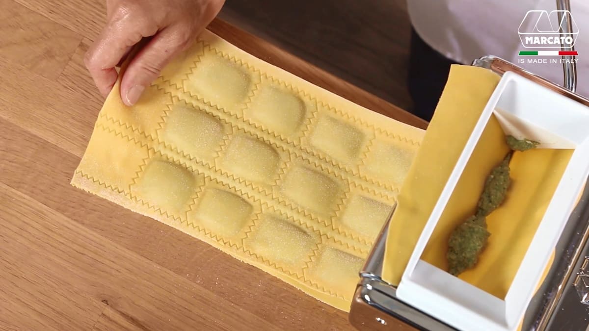 Машинка для приготування равіолі Marcato Atlas 150 Roller Ravioli